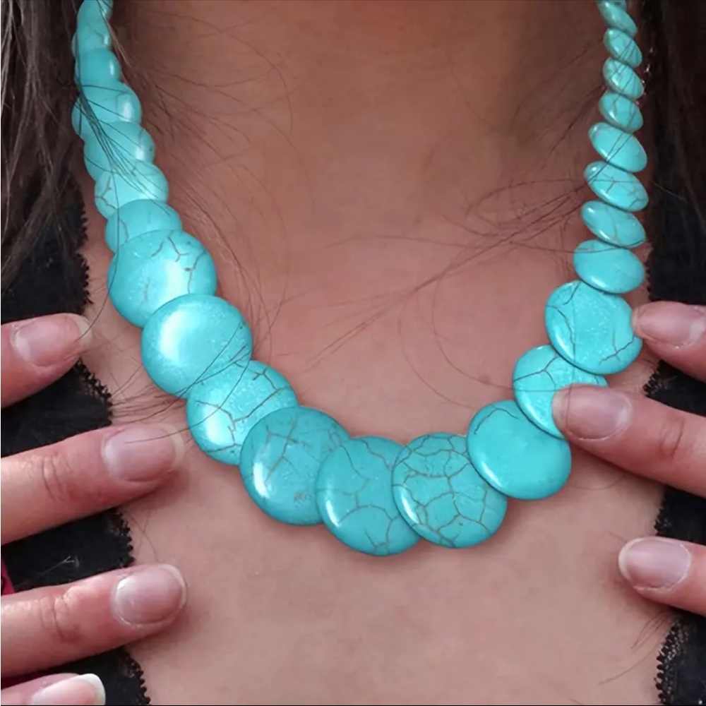 Imitation turquoise necklace